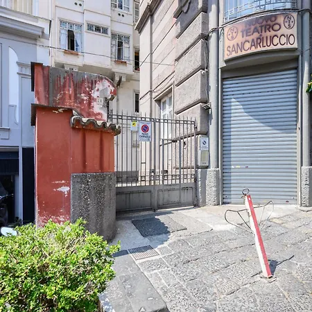 Via San Pasquale A Chiaia 48
